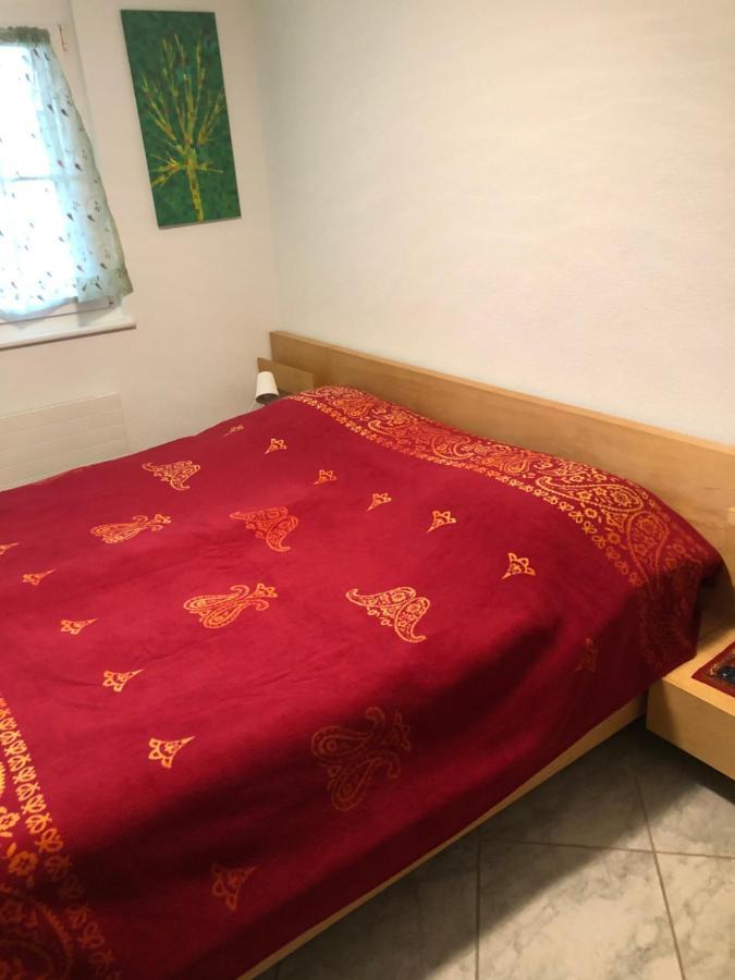 Buren  Mona'S Sleep & Go Bed & Breakfast エクステリア 写真
